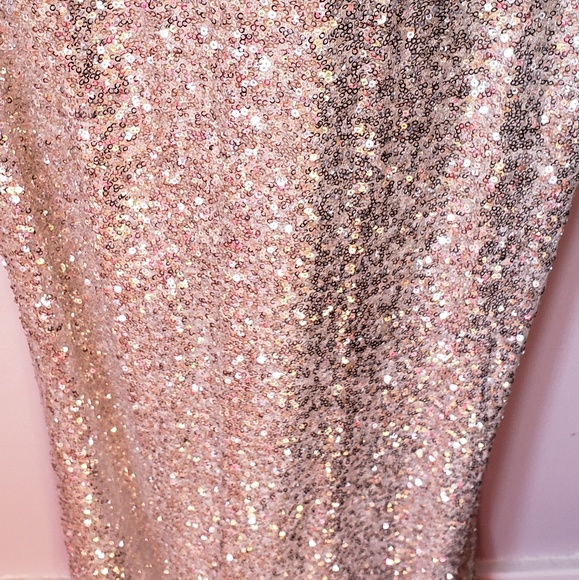 Faviana Glamour Prom Dress. - Picture 4 of 6